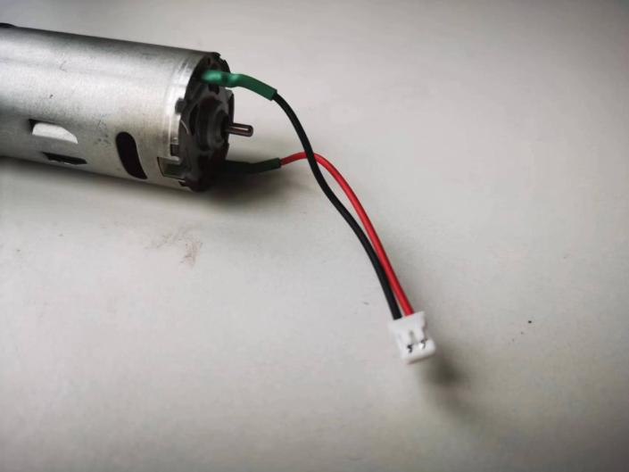 Двигатель с двухступенчатой ​​планетарной коробкой передач